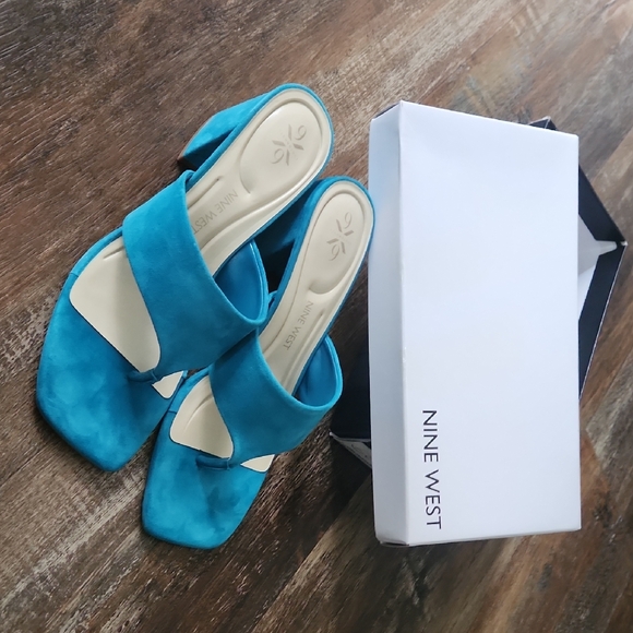 Nine West Turquoise Sandals - Picture 1 of 3